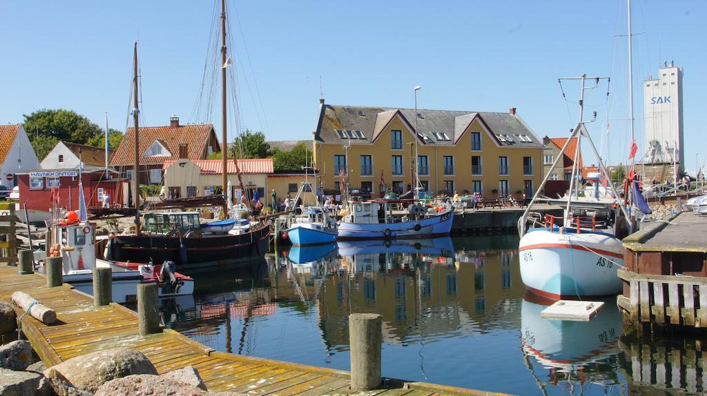 Ballen Badehotel Tranebjerg Extérieur photo